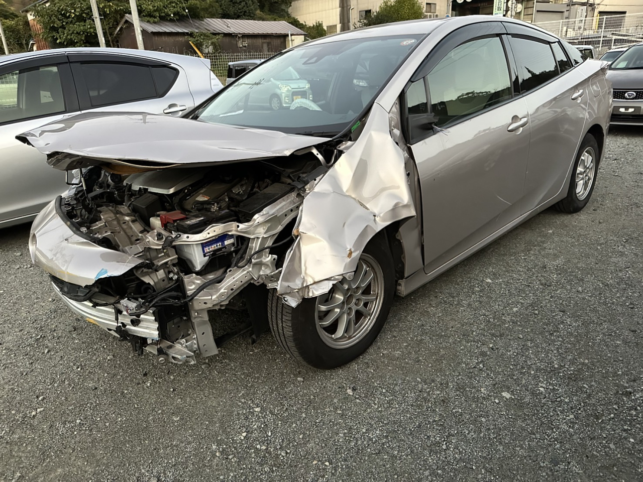 2025年11月　プリウス